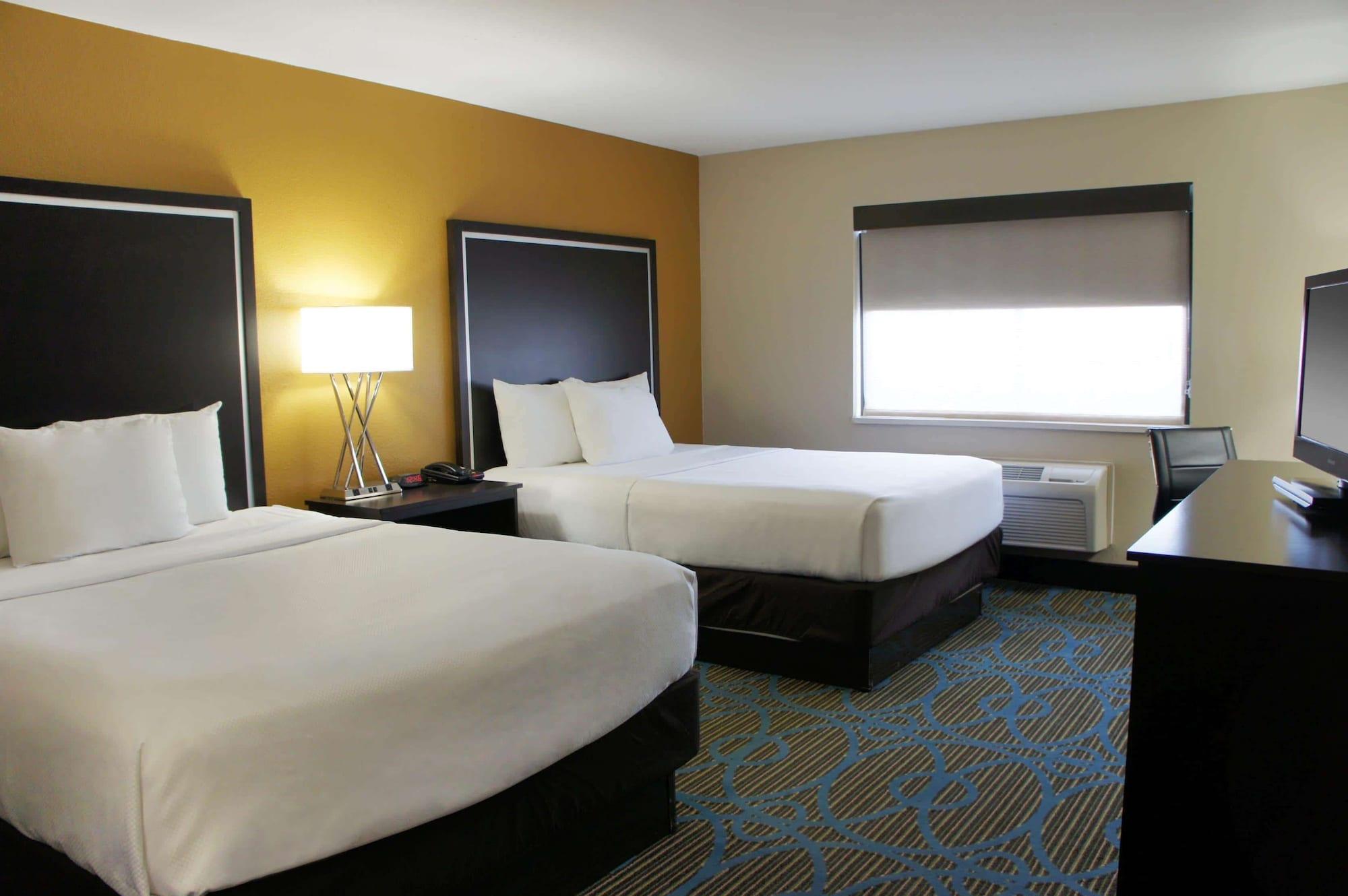 La Quinta By Wyndham Emporia Hotel Ngoại thất bức ảnh